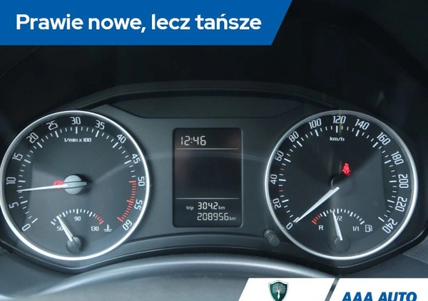 Skoda Octavia cena 23600 przebieg: 208953, rok produkcji 2012 z Mikstat małe 106